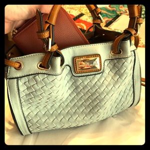 Simply Noelle leather bag with crossbody strap